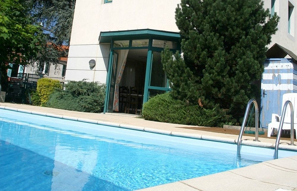 Auberge Bourbonnaise Saint-Yorre Exterior foto